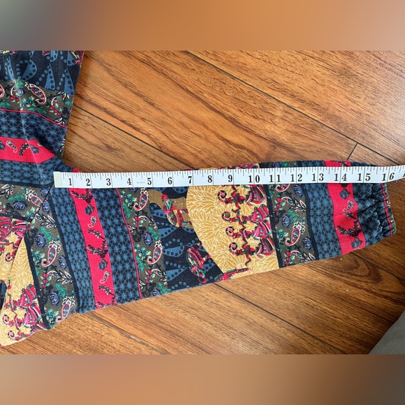 Colorful Patterned Handmade Hooded Button-Front Fabric Coat - Fleece interior - Picture 8 of 8